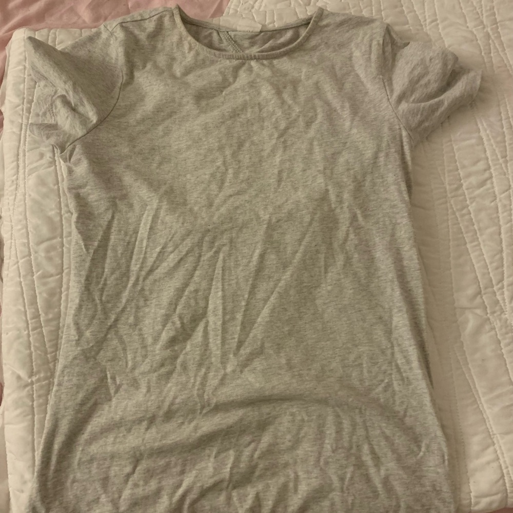 Grey top
